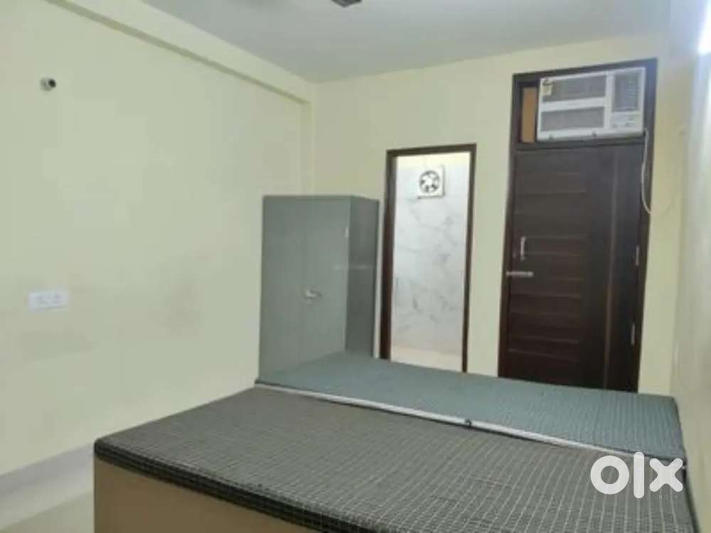 Room available for female