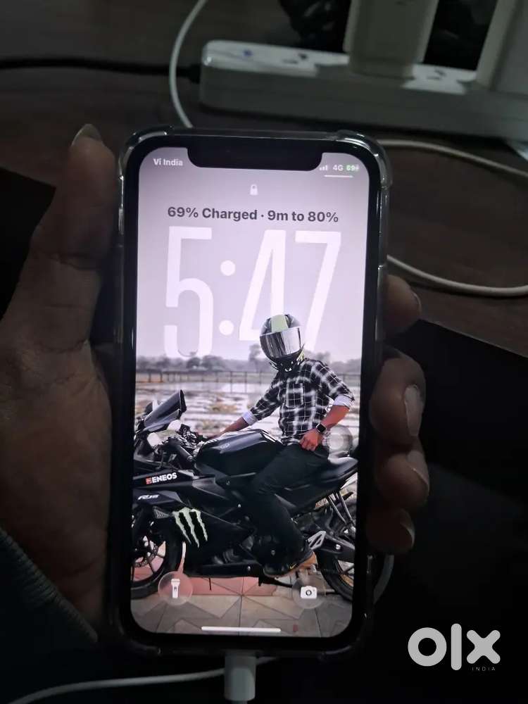 I phone 11 pro 64 gb all og exchange available