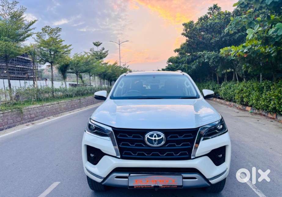 Toyota Fortuner 4X4 MT 2.8 Diesel, 2022, Diesel