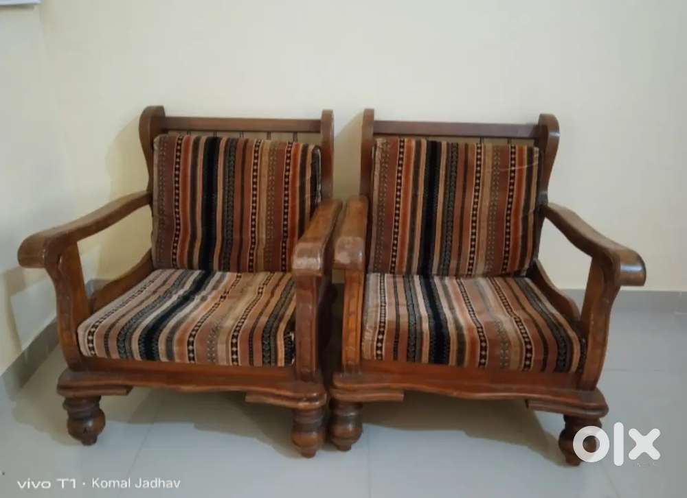 Sagwan wood chair