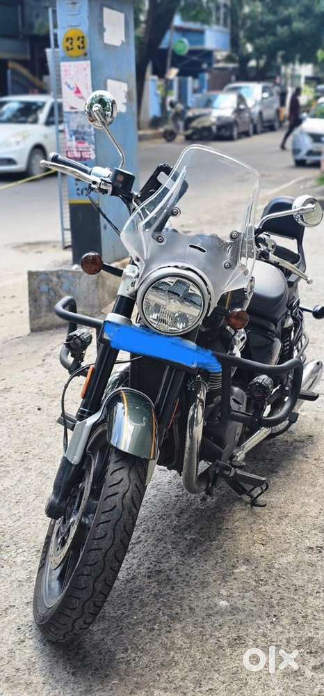 Very good condition and neat