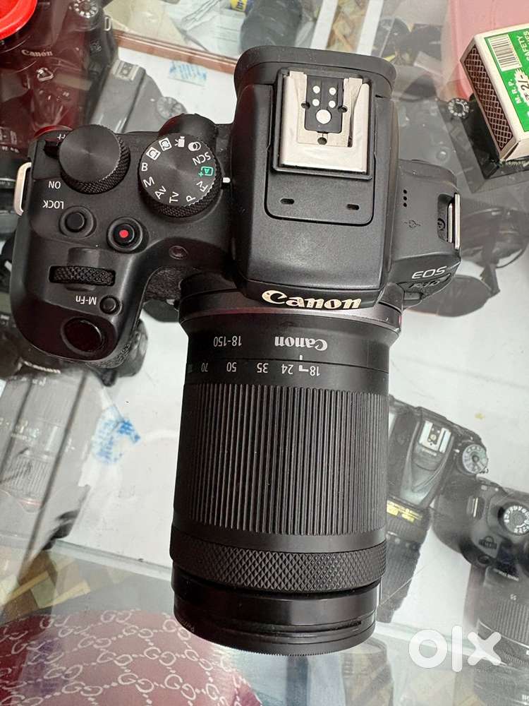CANON R10 WITH 18-150 lens