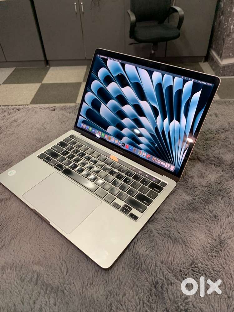 Apple MacBook Pro \ 2020 \ i7-32GB-512GB \ 13inch \ Retina \ Warranty