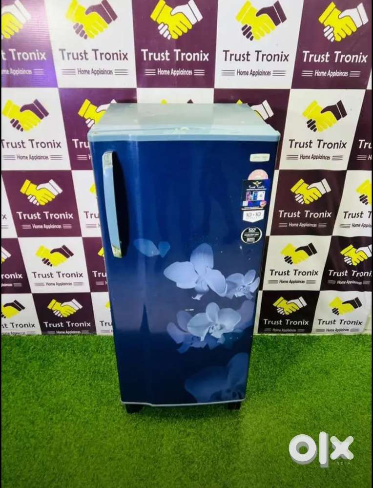 Godrej pro single door 5 star  in excellent condition