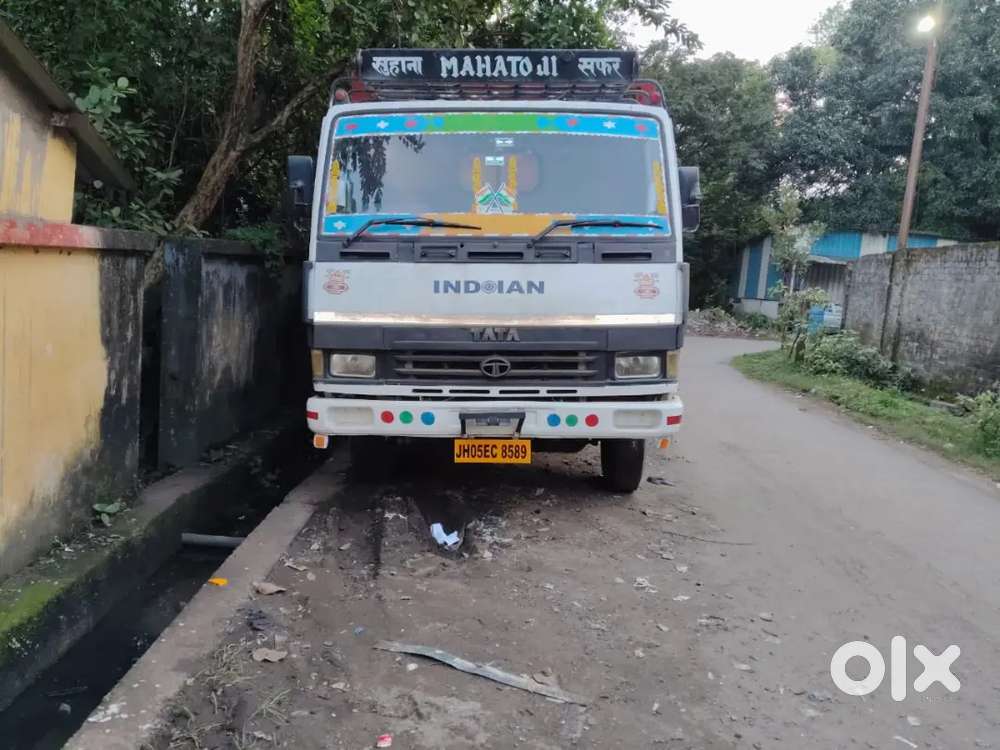 709 truck tata good condition