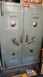 JEWELLERY LOCKER FOR SALE