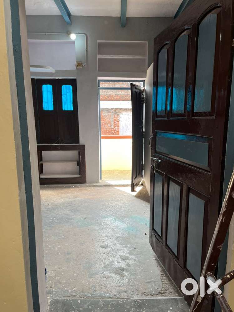 2 bed room with kitchen and bathroom