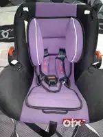 Baby car seat almost new