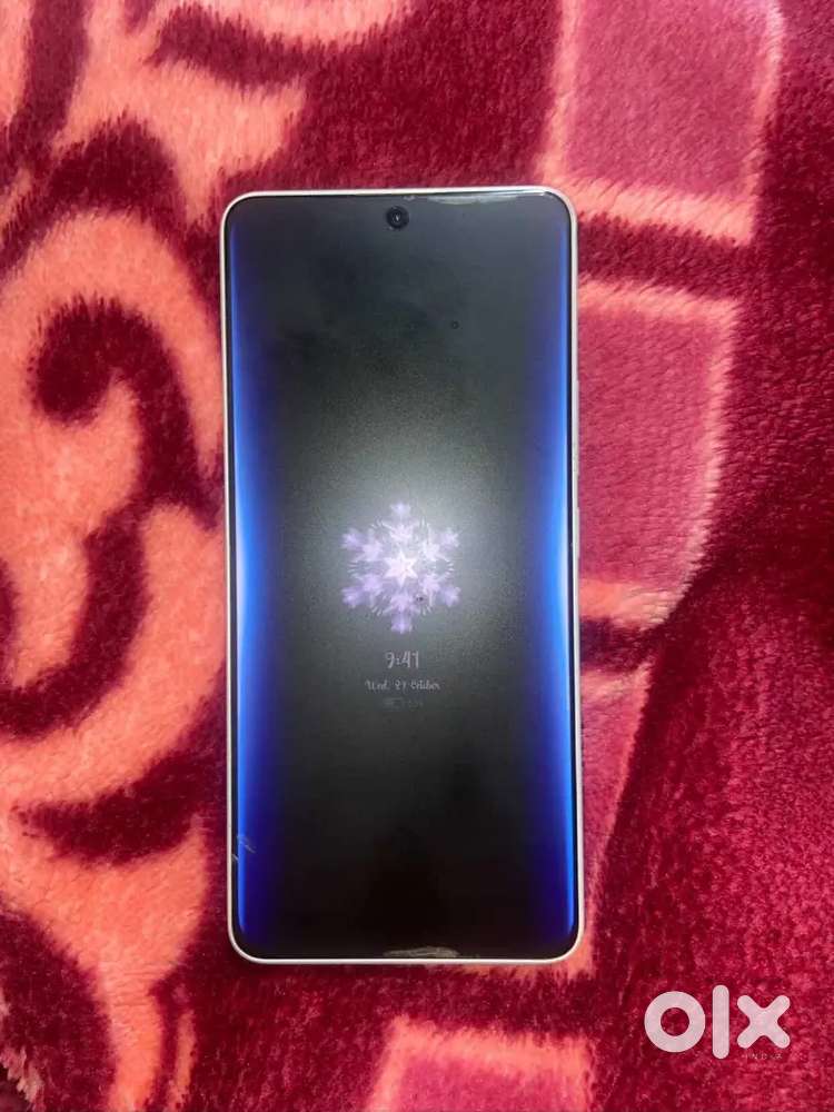 Redmi Note 13 pro 5g 8 128 200mp camera only 3 months old all original