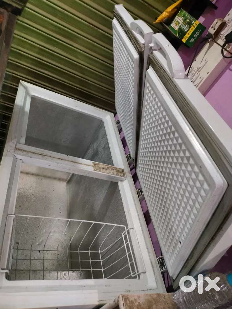 I want to sell my Deep Freezers.Its One Year Old.Urjent