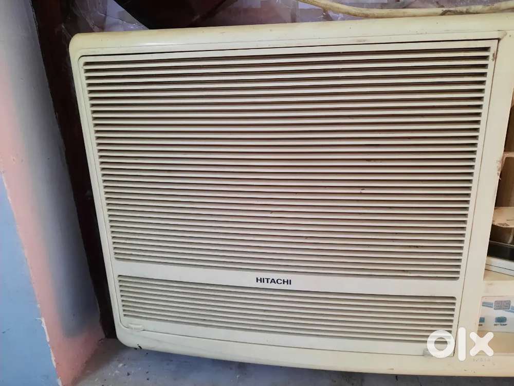 Hitachi window Ac1.5 Ton 5 star