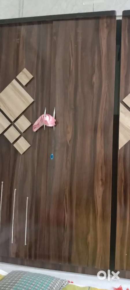 2 Wooden almirah