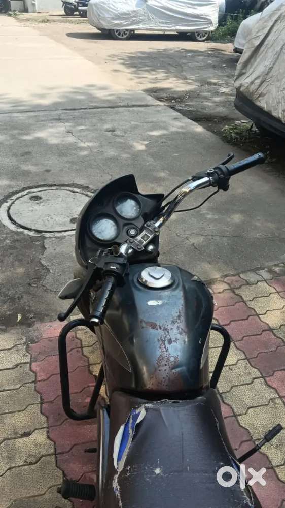 Honda shine in grey color