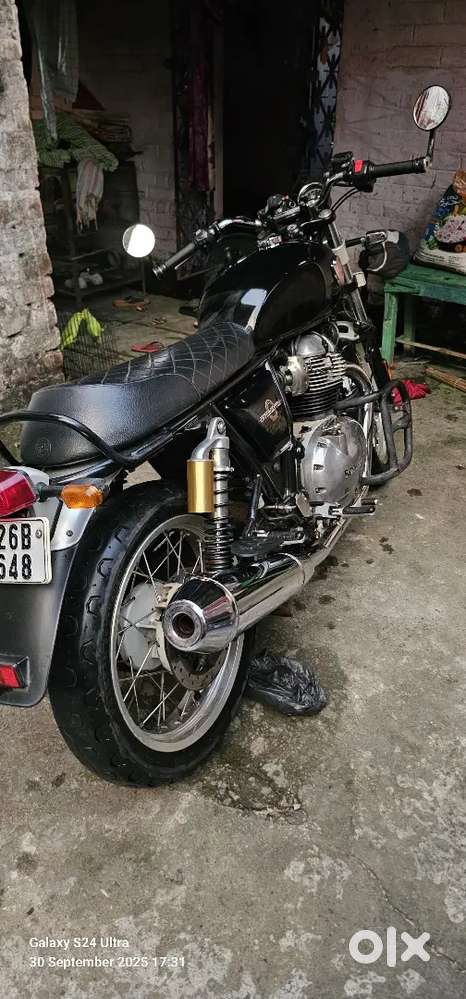 Showroom condition price little bit negotiable