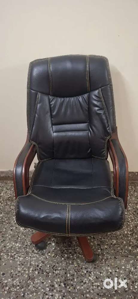 Executive Chair