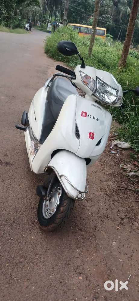 Honda activa (2011 model)