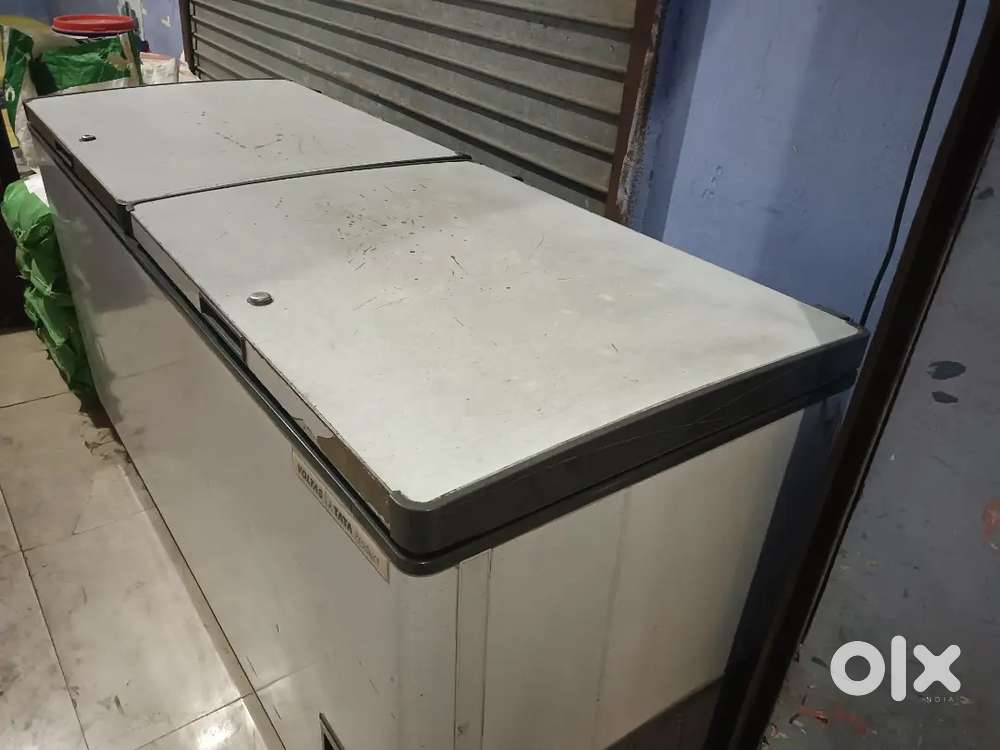 Deep fridge voltas