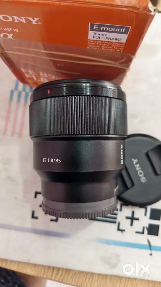 Sony 85mm F1.8 Full Frame Lens for Sony E mount In Genuine condition
