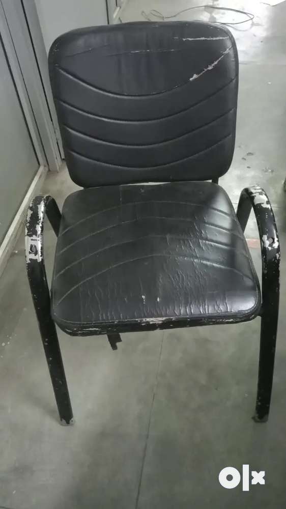 2 office chair in good condition