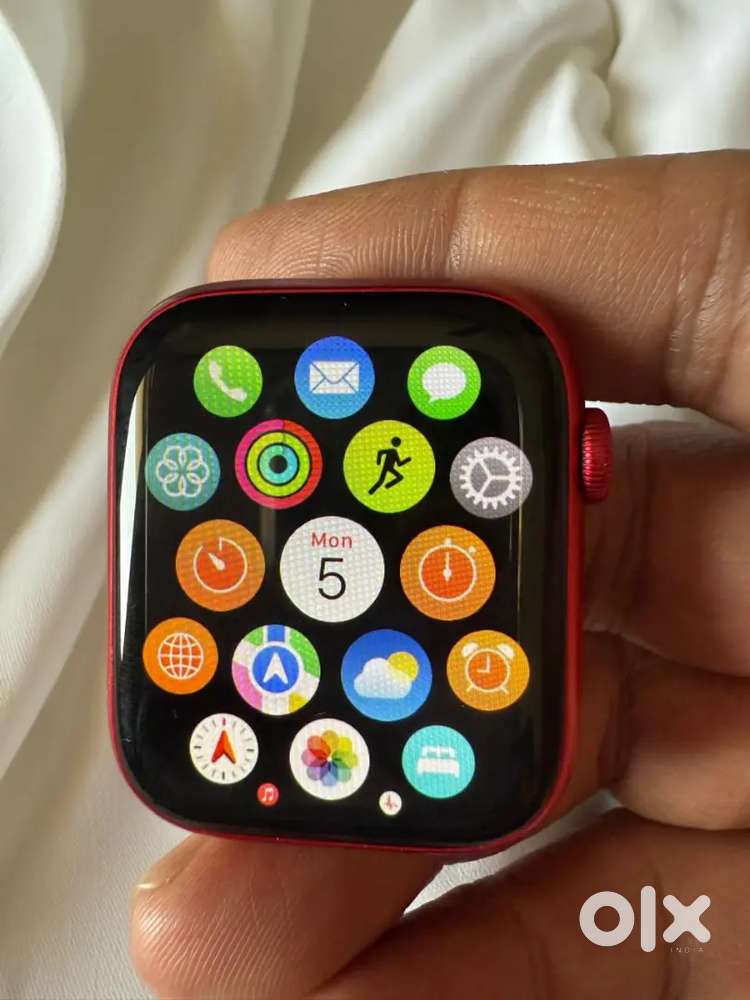 Apple watch series 9 GPS 45 MM RED