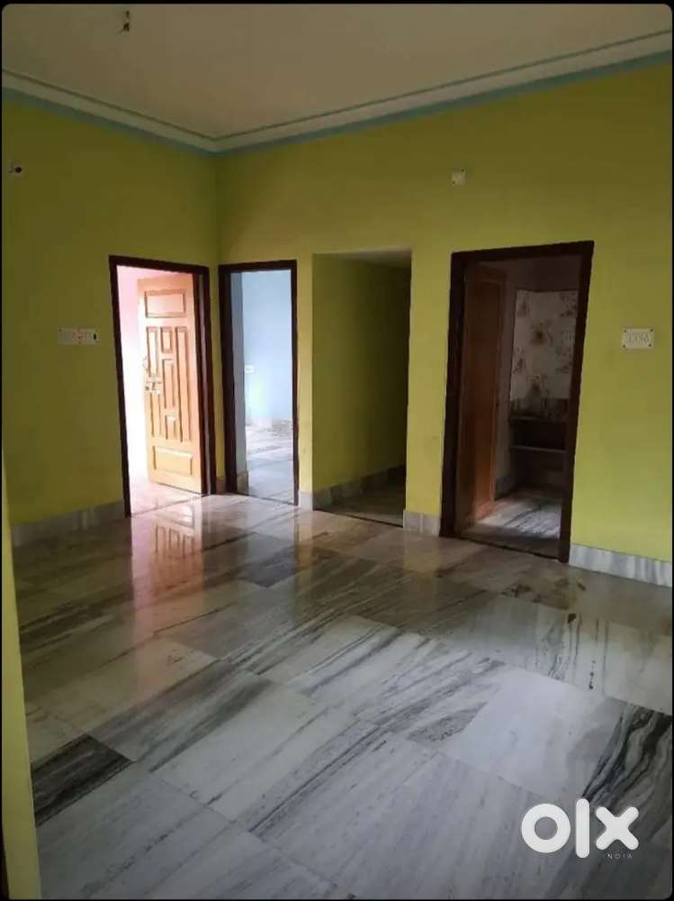 2BHK ROOM RENT in ABASH near ROYEL ENFIELD SHOWROOM.