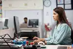 Axis বেঙ্কৰ Branchত বহুতো চাকৰি Post ওলাইছে, সম্পূৰ্ণ Desk Job