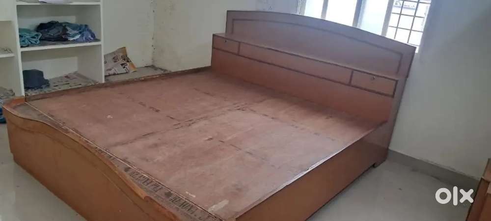 Double cot bed