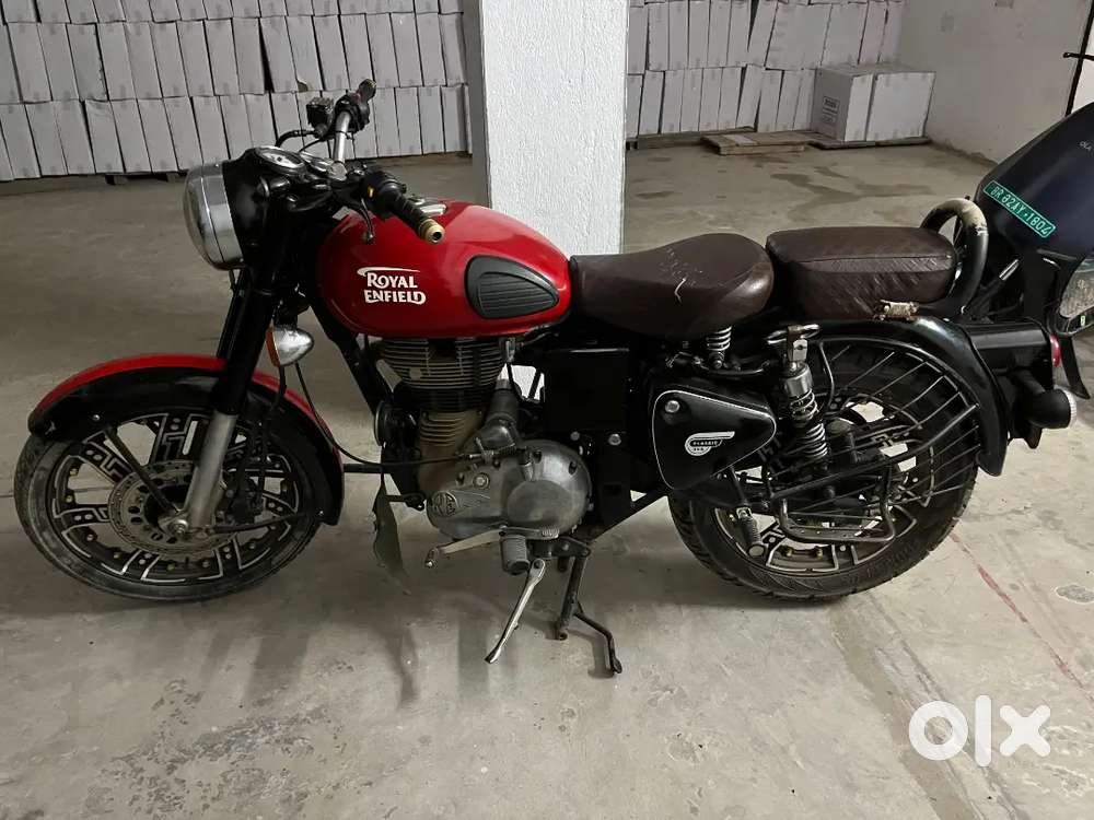 royal enfield classic 350 red cherry colour