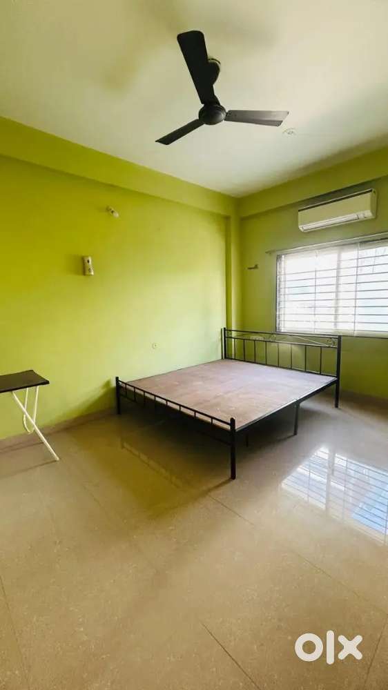 6 BHK Comercial hostel