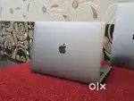 Apple Macbook Pro i5/16/256gb SSD 2020 13Inch Retina Touchbar Touch ID