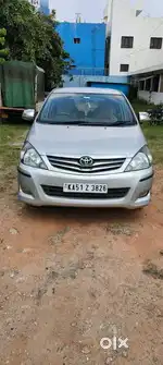 Toyota Innova 2.5 V 7 STR, 2009, Diesel