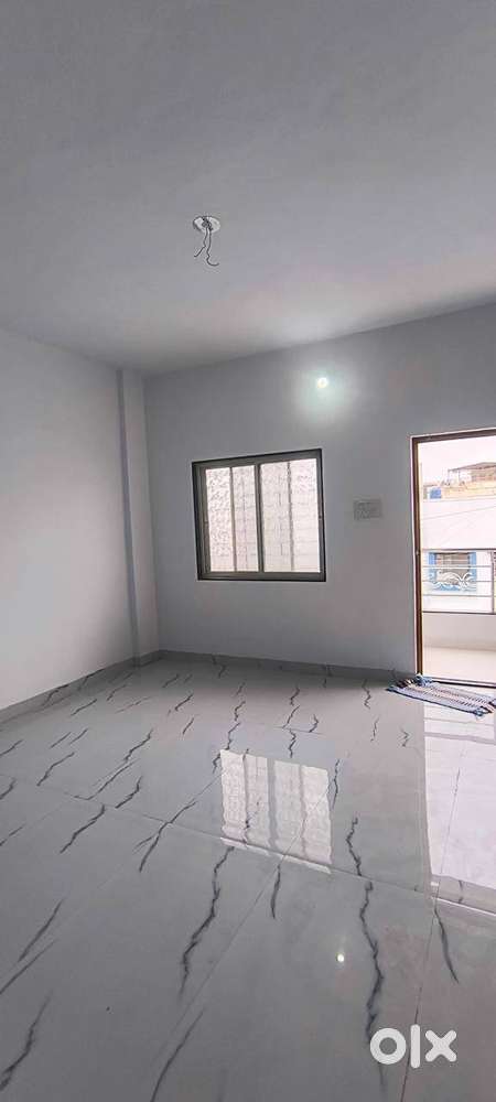 looking for a female roommate to share a clean and comfortable 1 RK.