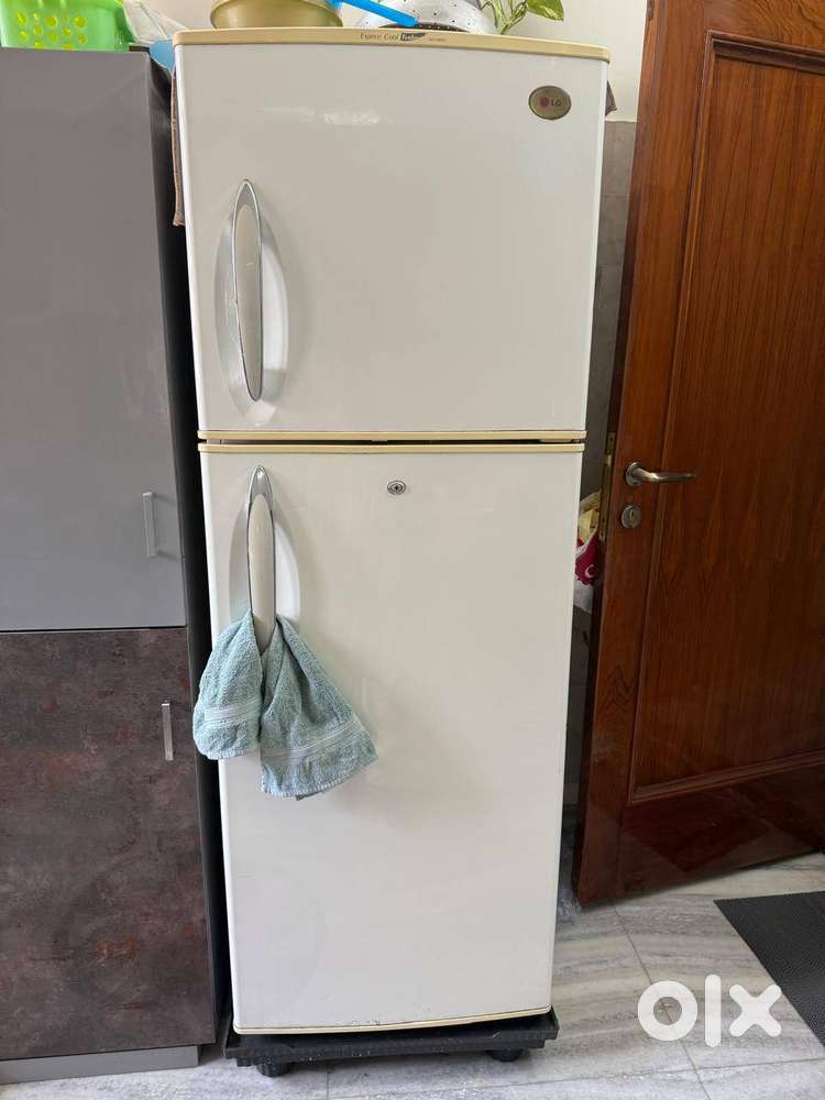 LG Double Door Refrigerator in Excellent condition