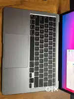 MacBook Air M1 13.3 Retina 8GBRAM  256GBSSD Excellent Condition