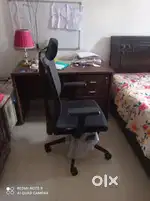 Office chair and table