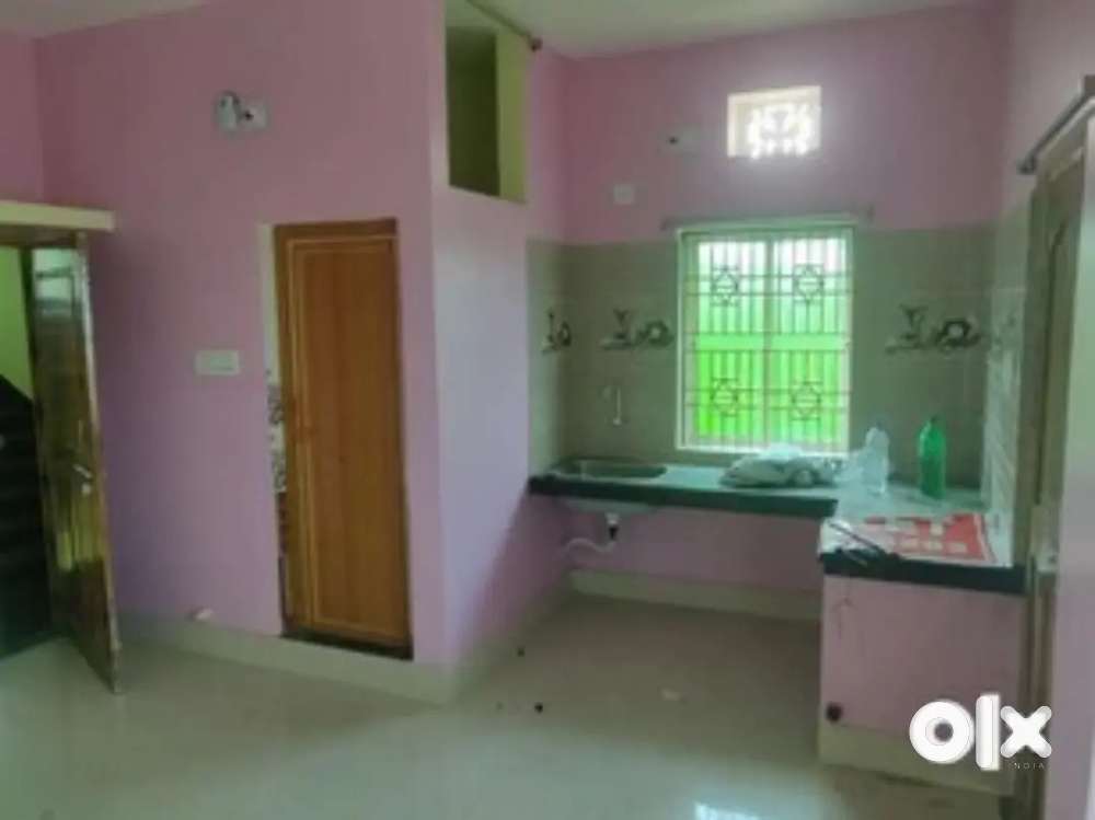 One room girl ପାଇଁ