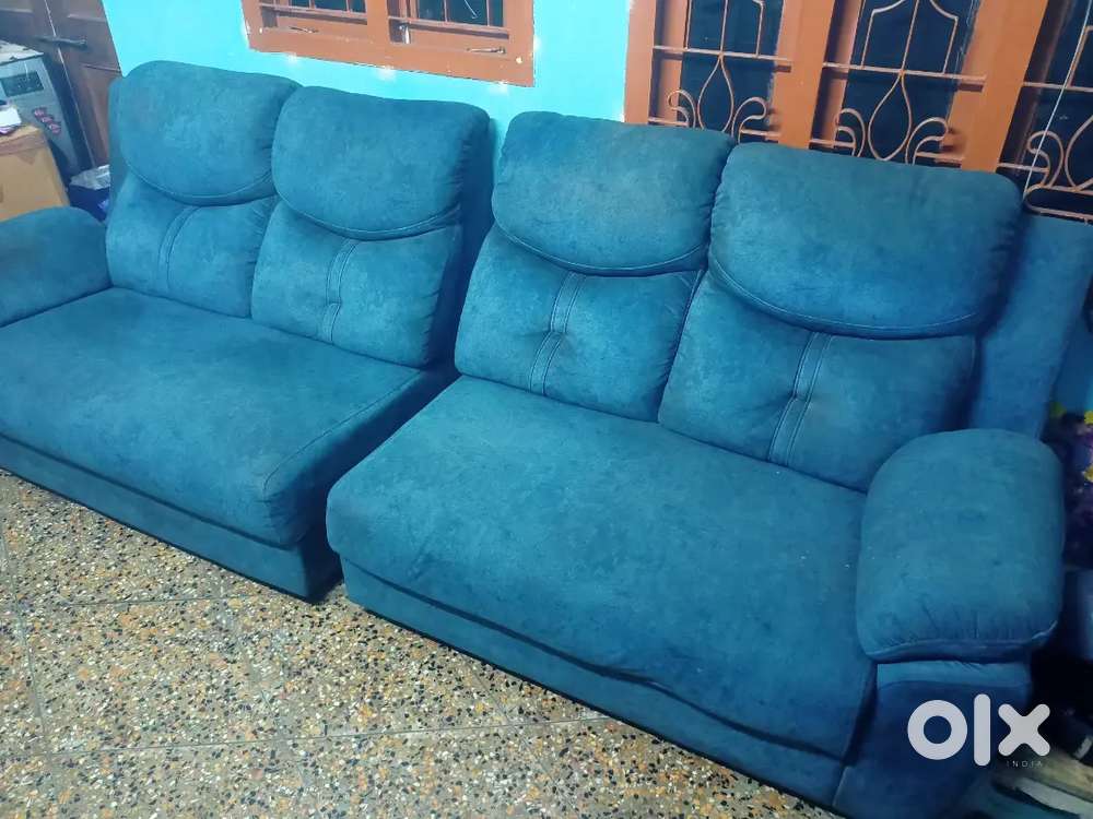 Corner Sofa 6 seater L shaped for sale, good condition