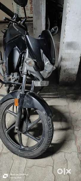 Urgent sale honda livo