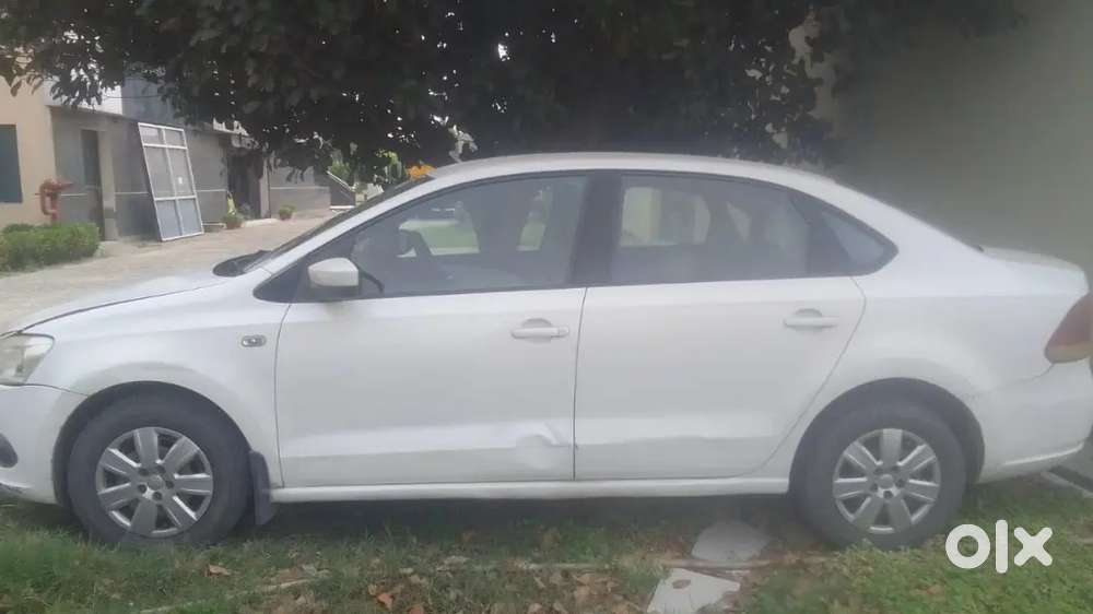 कार ड्राइवर की आवश्यकता है