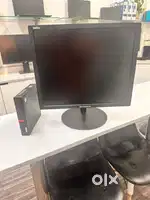 19” screen Lenovo Thinkcenter tiny desktop ((core i5,8gb,256gb))