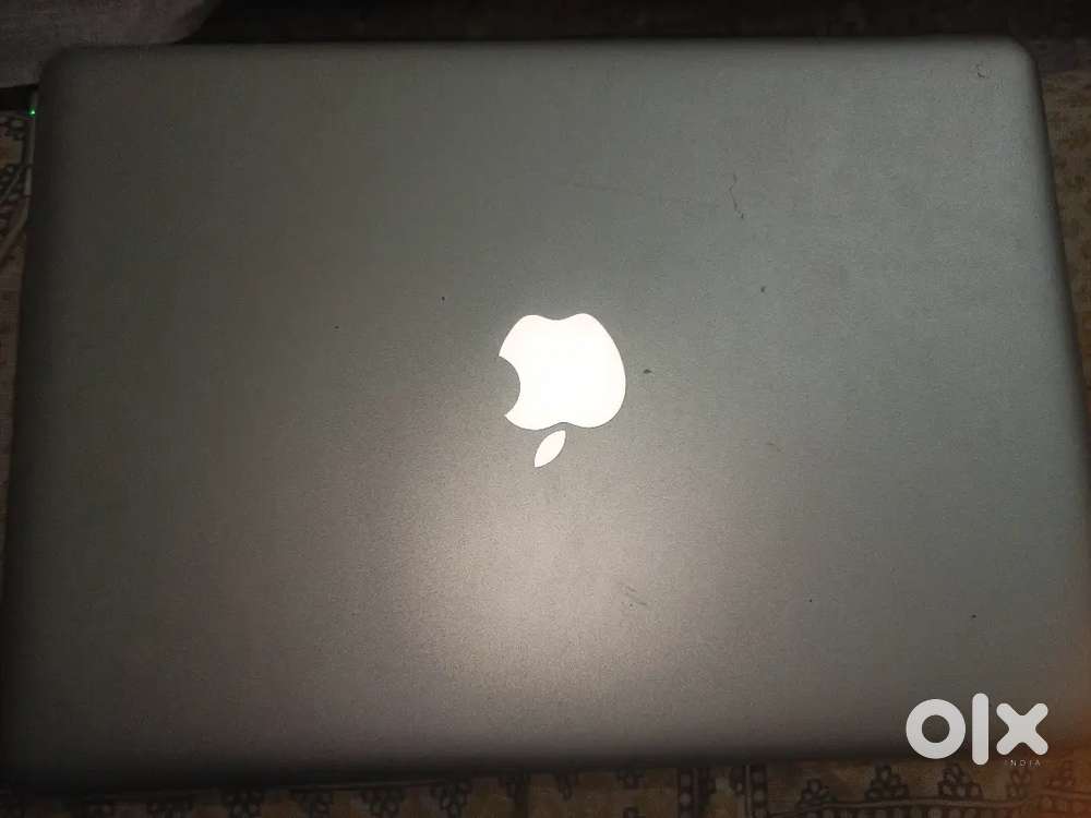 MacBook pro mid 12 i5 processor