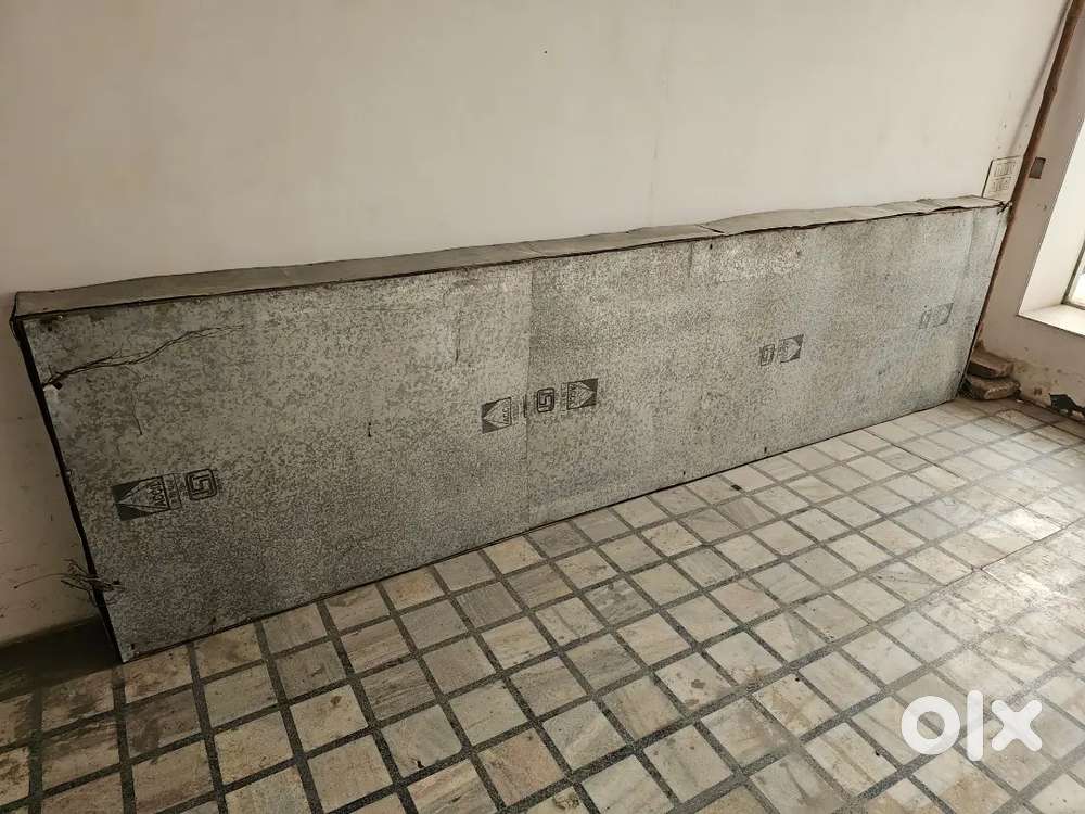 Shop ka bacha hua Iron and Aluminium item Jiske kaam aaye