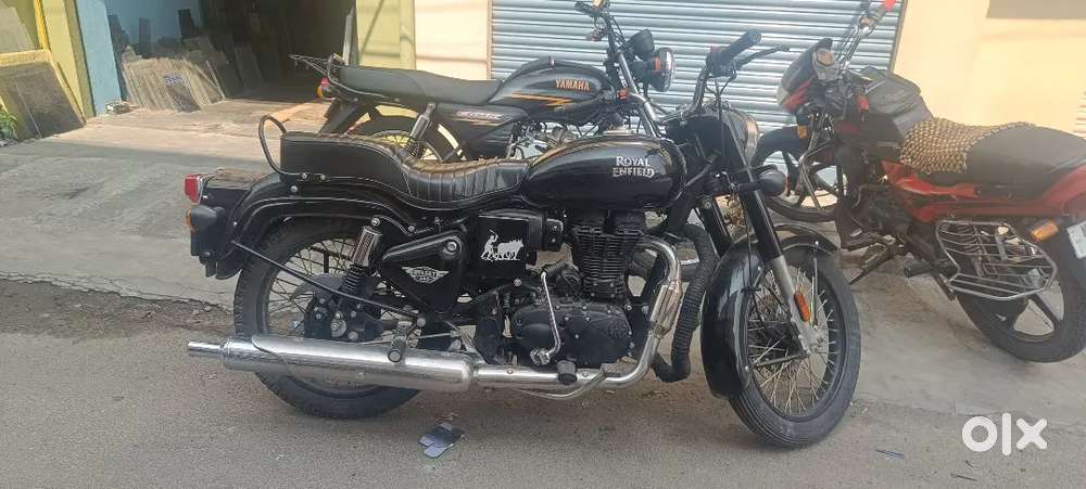 Royal Enfield bullet 350cc ABS 125 single owner 01 showroom condition