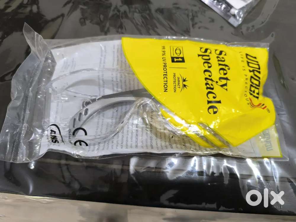 Safety glasses (new)