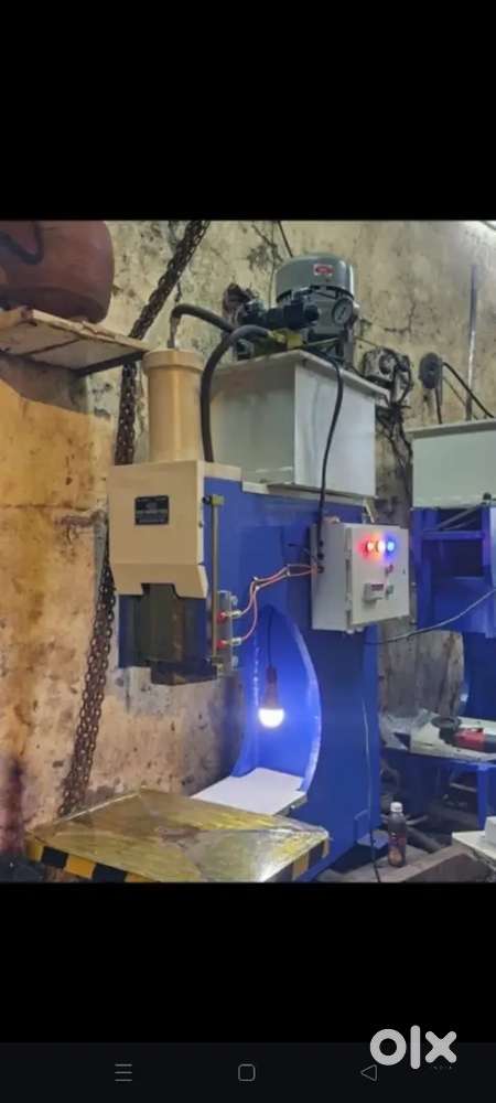 hydraulic Bainding machine ,call for more details