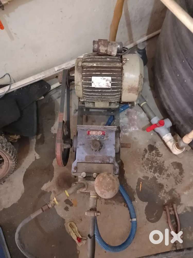 Car washing 3 piston 2 hp singal fhesh machine good condition