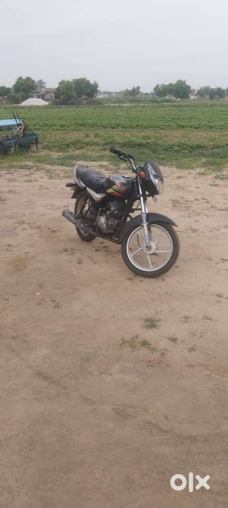 Bajaj CT 100 es bike model -27/12/2017 इंजन किया हुआ है।