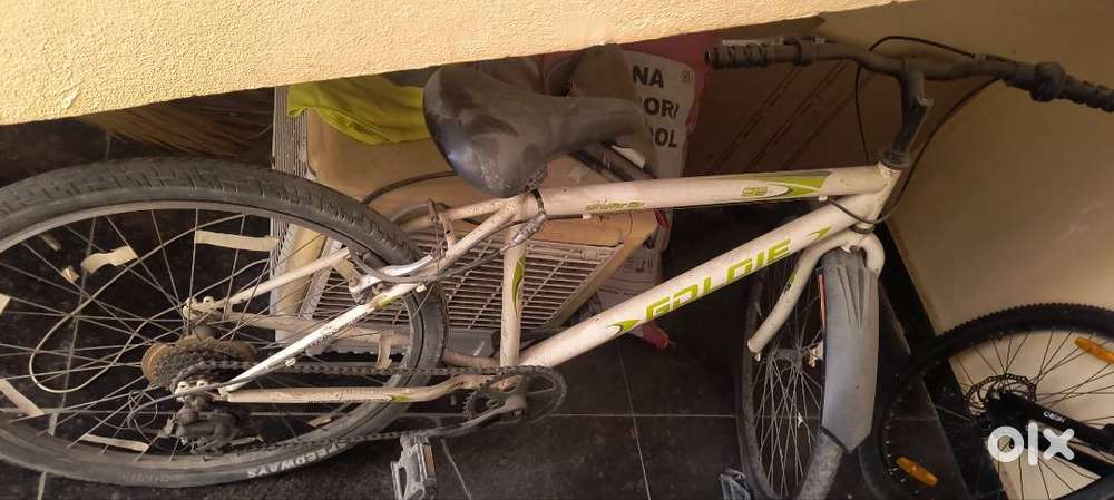 Its a gare cycle 6gares