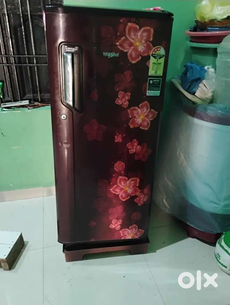 good conditionWhirlpool fridge single door