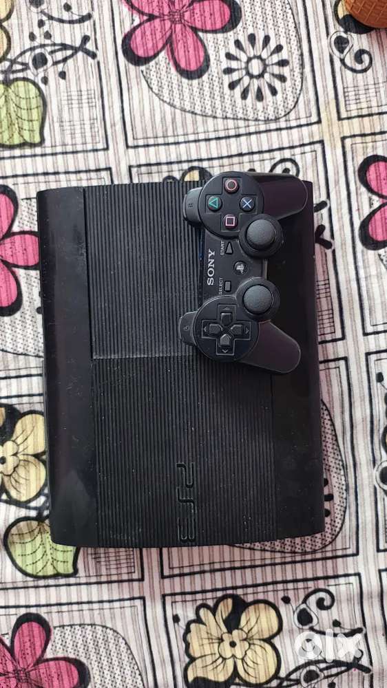 Ps 3 Super Slim 500gb cracked console